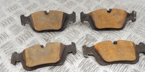Тормозные колодки передние BMW 3-series (E46) 34 11 6 761 244 Тормозные колодки передние BMW 3-series (E46) 34 11 6 761 244