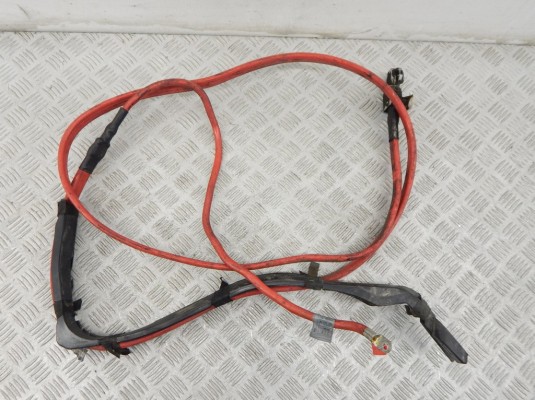 Плюсовой провод аккумулятора BMW 5-series (E60/61) 61 12 9 132 584