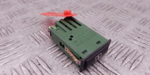 Кнопка (выключатель) BMW 3-series (E46) 61 31 8 360 893