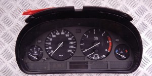 Щиток приборов (приборная панель) BMW 5-series (E39) 62 11 6 907 018