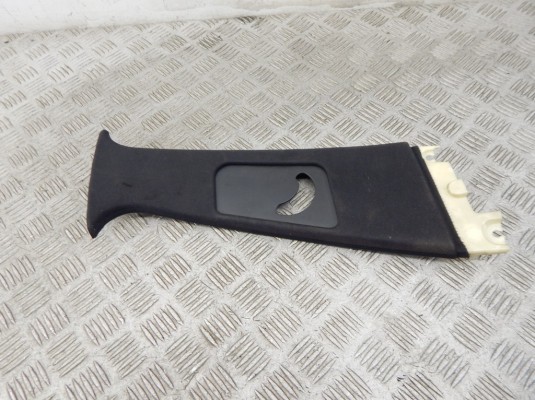 Обшивка стойки центральной правой BMW 5-series (E39) 51 43 8 172 420