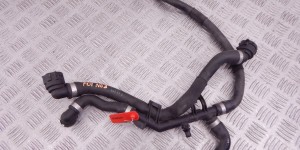 Патрубок (трубопровод, шланг) BMW 7-series (F01/02) 17 12 7 591 512