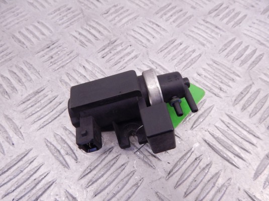 Преобразователь давления (соленоид наддува/EGR) BMW 5-series (E39) 11 74 2 247 906 Преобразователь давления (соленоид наддува/EGR) BMW 5-series (E39) 11 74 2 247 906