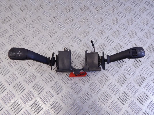 Переключатель подрулевой (стрекоза) BMW 5-series (E39) 32 31 1 162 088