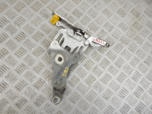 Петля капота левая BMW X5-series (E70) 7148347