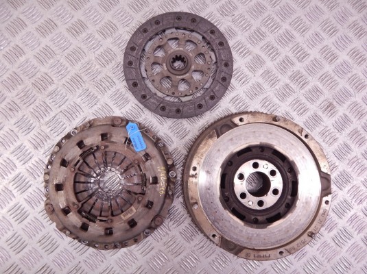 Маховик BMW 3-series (E46) 21 20 7 512 693
