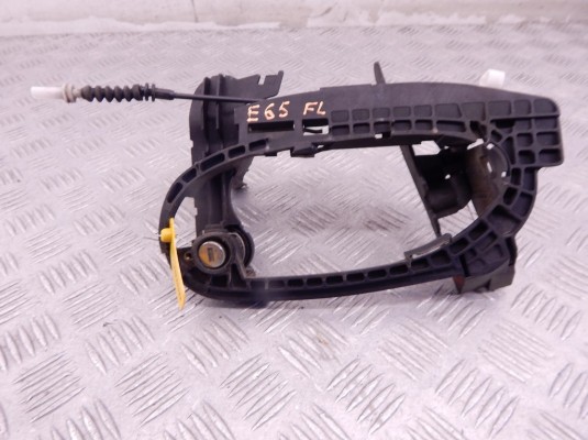 Скелет ручки наружной передней левой BMW 7-series (E65/66) 51 21 7 013 701 Скелет ручки наружной передней левой BMW 7-series (E65/66) 51 21 7 013 701
