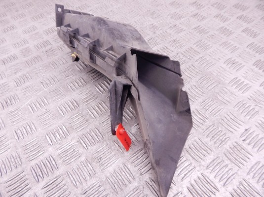 Воздуховод тормозной правый BMW 3-series (E90/91/92) 51 74 7 121 570 Воздуховод тормозной правый BMW 3-series (E90/91/92) 51 74 7 121 570