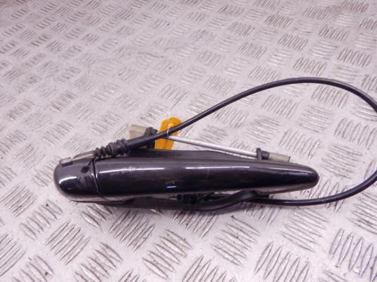 Ручка наружная передняя правая BMW 3-series (E46) 51 21 8 253 456 Ручка наружная передняя правая BMW 3-series (E46) 51 21 8 253 456