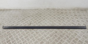 Молдинг двери передней левой BMW 5-series (E39) 51 13 8 159 295 Молдинг двери передней левой BMW 5-series (E39) 51 13 8 159 295