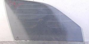 Стекло двери передней правой BMW 7-series (E38) 51 32 8 163 844
