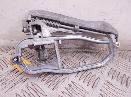Скелет ручки наружной передней правой BMW X5-series (E53) 51 21 8 243 616 Скелет ручки наружной передней правой BMW X5-series (E53) 51 21 8 243 616