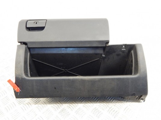 Бардачок BMW 3-series (E36) 51 16 8 146 461
