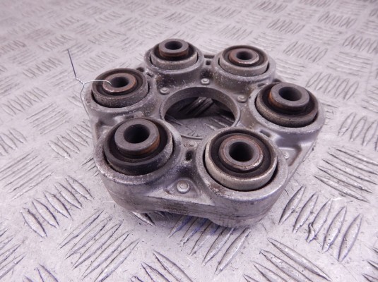 Муфта кардана BMW 4-series (F32/33/36) 26 11 7 605 629 Муфта кардана BMW 4-series (F32/33/36) 26 11 7 605 629