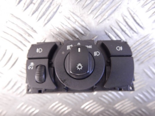 Переключатель света BMW 5-series (E60/61) 61 31 6 925 252 Переключатель света BMW 5-series (E60/61) 61 31 6 925 252