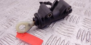 Цилиндр сцепления главный BMW 3-series (E46) 21 52 6 758 822 Цилиндр сцепления главный BMW 3-series (E46) 21 52 6 758 822