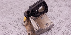 Кронштейн радиатора BMW 7-series (F01/02) 51 11 7 186 513