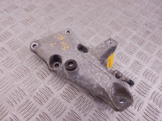 Кронштейн двигателя BMW 1-series (E87) 22 11 6 776 529