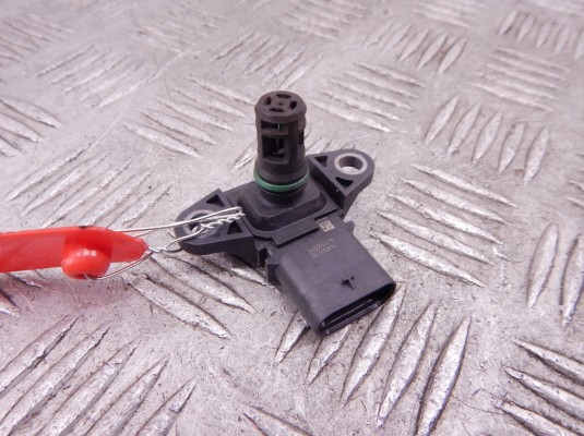 Датчик абсолютного давления BMW 3-series (F30/31) 13 62 7 599 042 Датчик абсолютного давления BMW 3-series (F30/31) 13 62 7 599 042