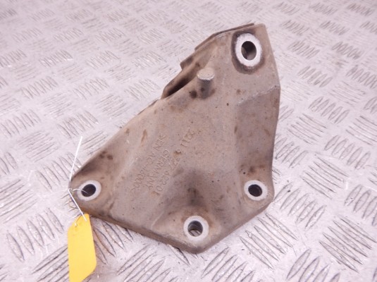 Кронштейн двигателя BMW 7-series (F01/02) 22 11 6 777 622 Кронштейн двигателя BMW 7-series (F01/02) 22 11 6 777 622