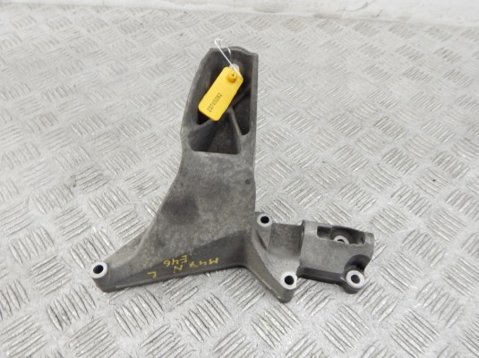 Кронштейн двигателя BMW 3-series (E46) 22 11 6 753 225