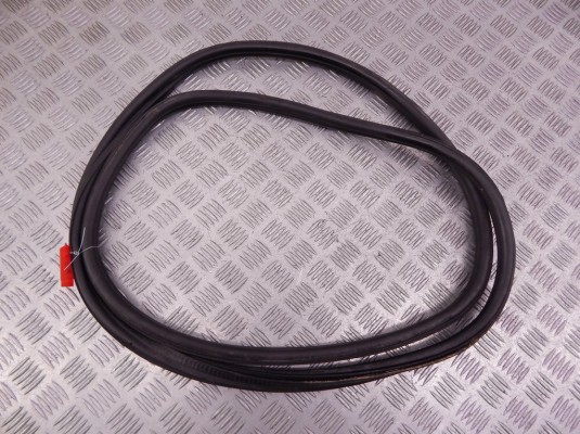 Уплотнитель багажника BMW 1-series (E87) 51 71 7 144 839