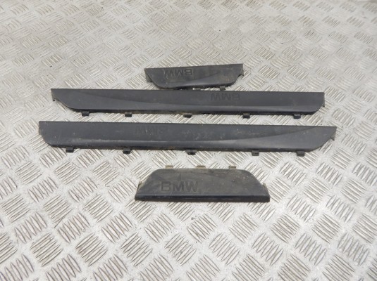 Накладка декоративная BMW 1-series (E87) 51 71 7 117 633 Накладка декоративная BMW 1-series (E87) 51 71 7 117 633