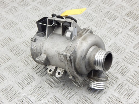 Помпа BMW X5-series (E70) 11 51 7 545 201