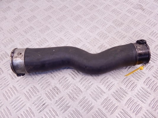 Патрубок интеркулера BMW 5-series (F10/11) 11 61 7 810 614