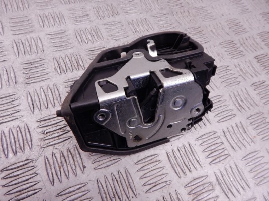 Замок двери задней левой BMW 7-series (F01/02) 51 22 7 202 147 Замок двери задней левой BMW 7-series (F01/02) 51 22 7 202 147