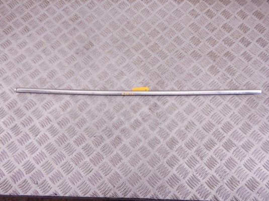 Молдинг стекла двери передней левой наружный BMW 5-series (E39) 51 21 8 204 387 Молдинг стекла двери передней левой наружный BMW 5-series (E39) 51 21 8 204 387