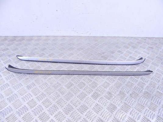 Молдинг стекла лобового BMW X5-series (E70) 51 31 7 250 395