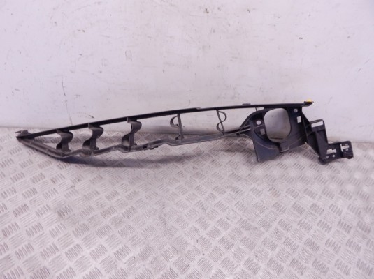Кронштейн крепления крыла переднего правого BMW X5-series (E70) 51 65 7 157 990