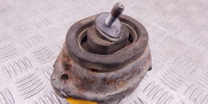 Подушка крепления двигателя BMW X5-series (E53) 22 11 6 758 430