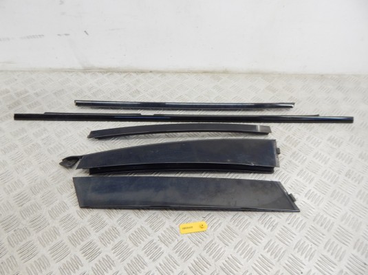 Молдинг двери задней правой BMW X5-series (E53) 51 34 8 257 704