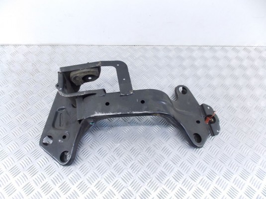 Кронштейн КПП BMW X5-series (E53) 22 31 6 762 275