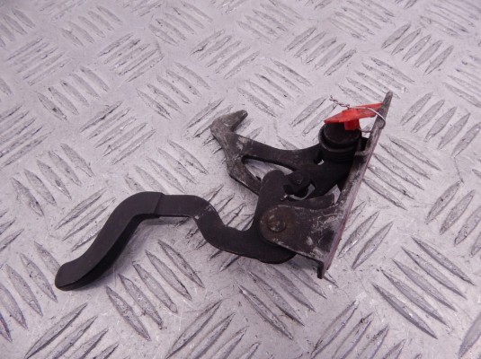 Крюк капота BMW 5-series (E39) 51 23 8 172 164