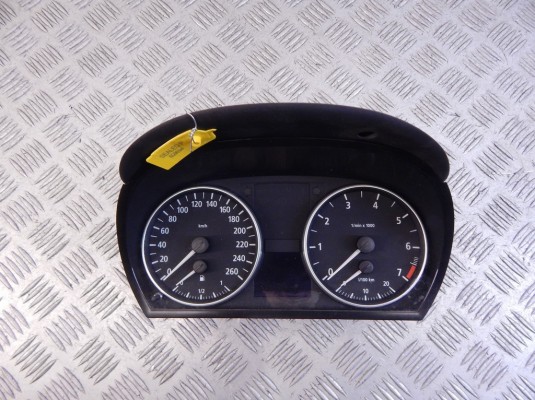Щиток приборов (приборная панель) BMW 3-series (E90/91/92) 62 10 9 110 197