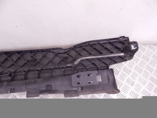 Кронштейн крепления бампера заднего BMW 5-series (F10/11) 51 12 8 053 584