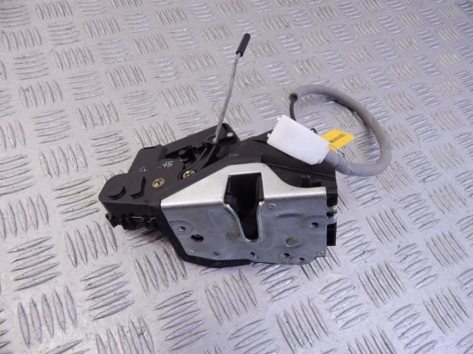 Замок двери задней левой BMW 3-series (E46) 51 22 7 011 245