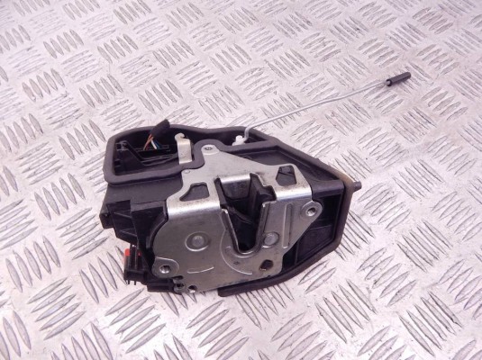 Замок двери передней правой BMW 1-series (E87) 51 21 7 167 074