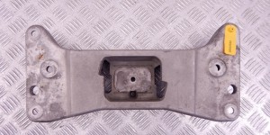 Кронштейн КПП BMW 7-series (F01/02) 22 32 6 777 613 Кронштейн КПП BMW 7-series (F01/02) 22 32 6 777 613