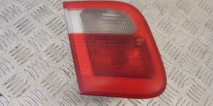 Фонарь крышки багажника левый BMW 3-series (E46) 63 21 8 364 923