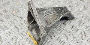 Кронштейн двигателя BMW 3-series (E46) 22 11 6 754 185