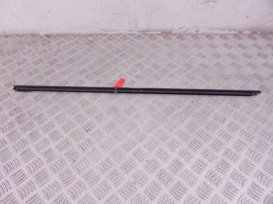 Молдинг стекла двери задней левой наружный BMW 4-series (F32/33/36) 51 35 7 310 195