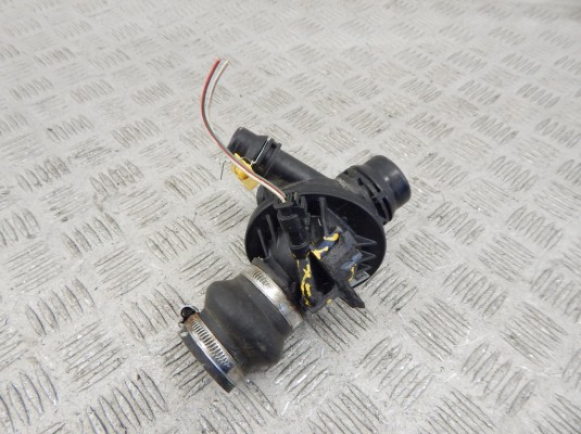 Корпус термостата BMW 7-series (F01/02) 11 53 7 580 627 Корпус термостата BMW 7-series (F01/02) 11 53 7 580 627