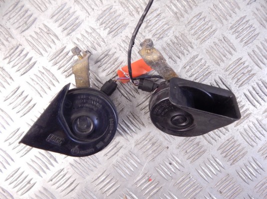 Сигнал (клаксон) BMW 3-series (E46) 61 33 8 381 271