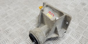 Кронштейн полуоси BMW X3-series (E83) 31 53 7 516 065 Кронштейн полуоси BMW X3-series (E83) 31 53 7 516 065