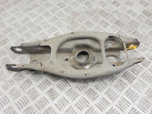 Рычаг задний левый BMW 1-series (E87) 33 32 6 772 899