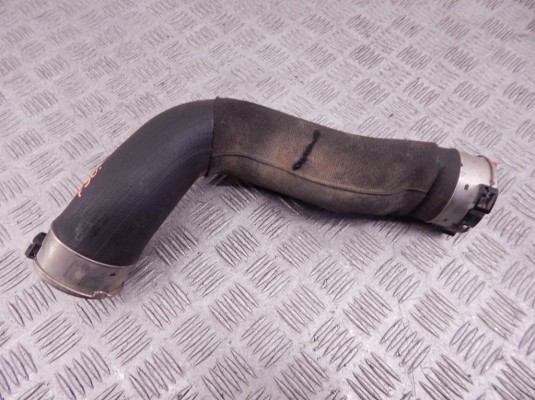 Патрубок интеркулера BMW 3-series (F30/31) 11 61 4 742 748 Патрубок интеркулера BMW 3-series (F30/31) 11 61 4 742 748